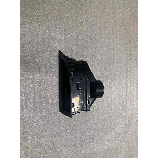 Carcasa ventilatie partea dreaptă