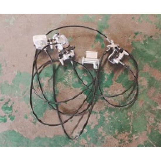 O remorcare cu patru frâne pe disc