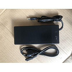 Incarcator 48V XIAOHA JL005-02 Incarcator 48V XIAOHA JL005-02